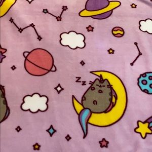 Cute comfy pusheen blanky